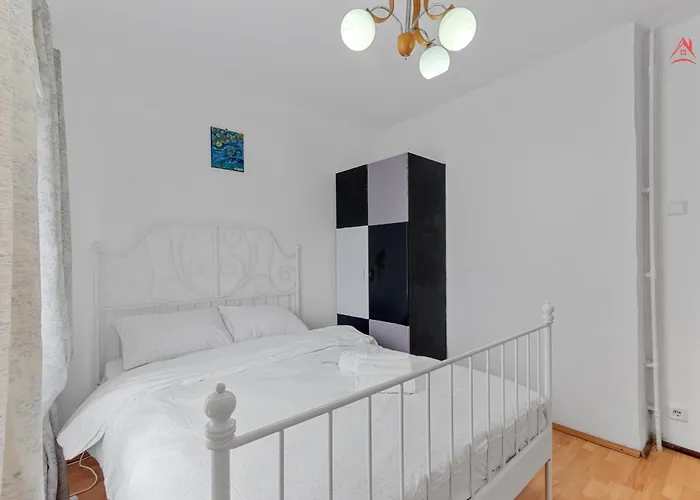 My Place Unirii Center * Bucureşti