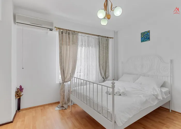 My Place Unirii Center Апартаменти Бухарест